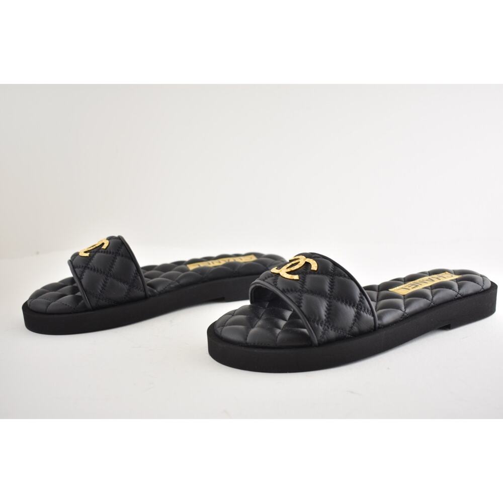 Chanel REV Black Quilted Leather Gold Logo Mule Slide Sandal Flip Flop Flat 35 - Picture 15 of 16